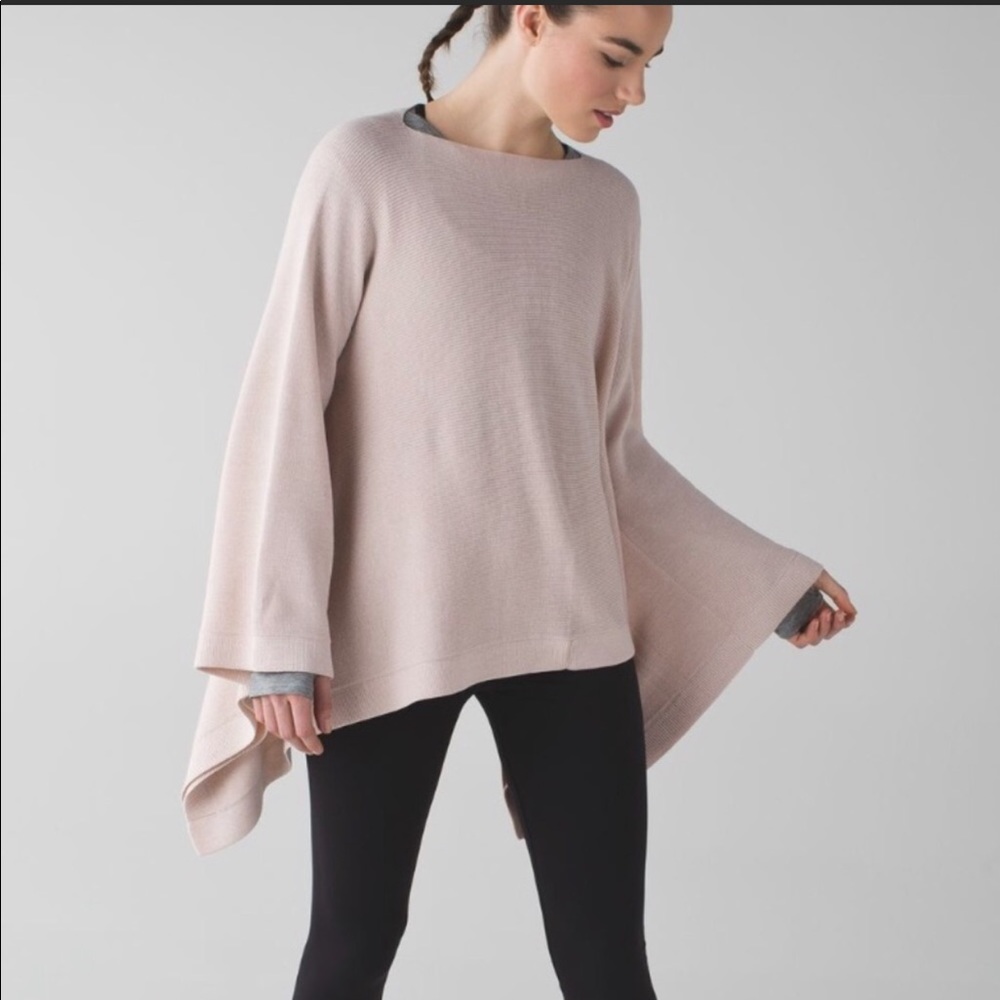 Lululemon Angel Wing/Cashew Divinity Scarf!